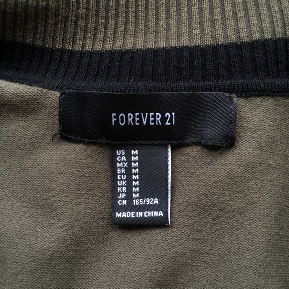 V-neck fitted shirt from Forever 21 - Picture 3 of 3